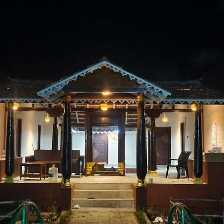 Krish Garden Villa Chidambaram Exteriör bild
