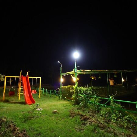 Krish Garden Villa Chidambaram Exteriör bild