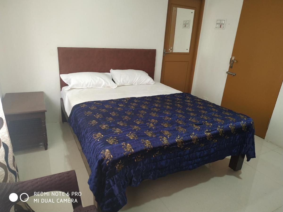 Krish Garden Villa Chidambaram Exteriör bild