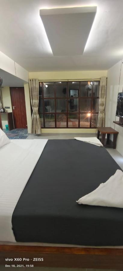 Krish Garden Villa Chidambaram Exteriör bild