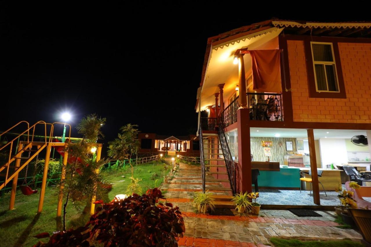 Krish Garden Villa Chidambaram Exteriör bild