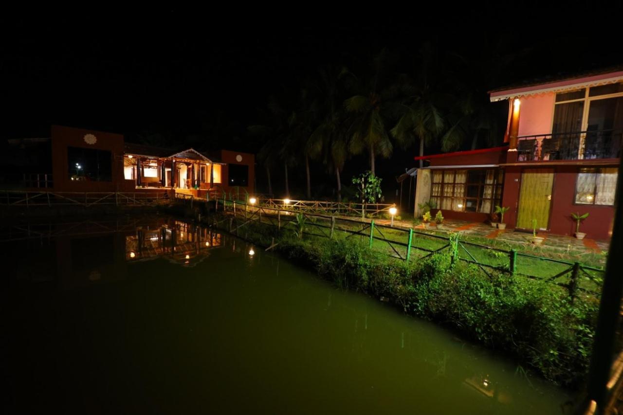 Krish Garden Villa Chidambaram Exteriör bild
