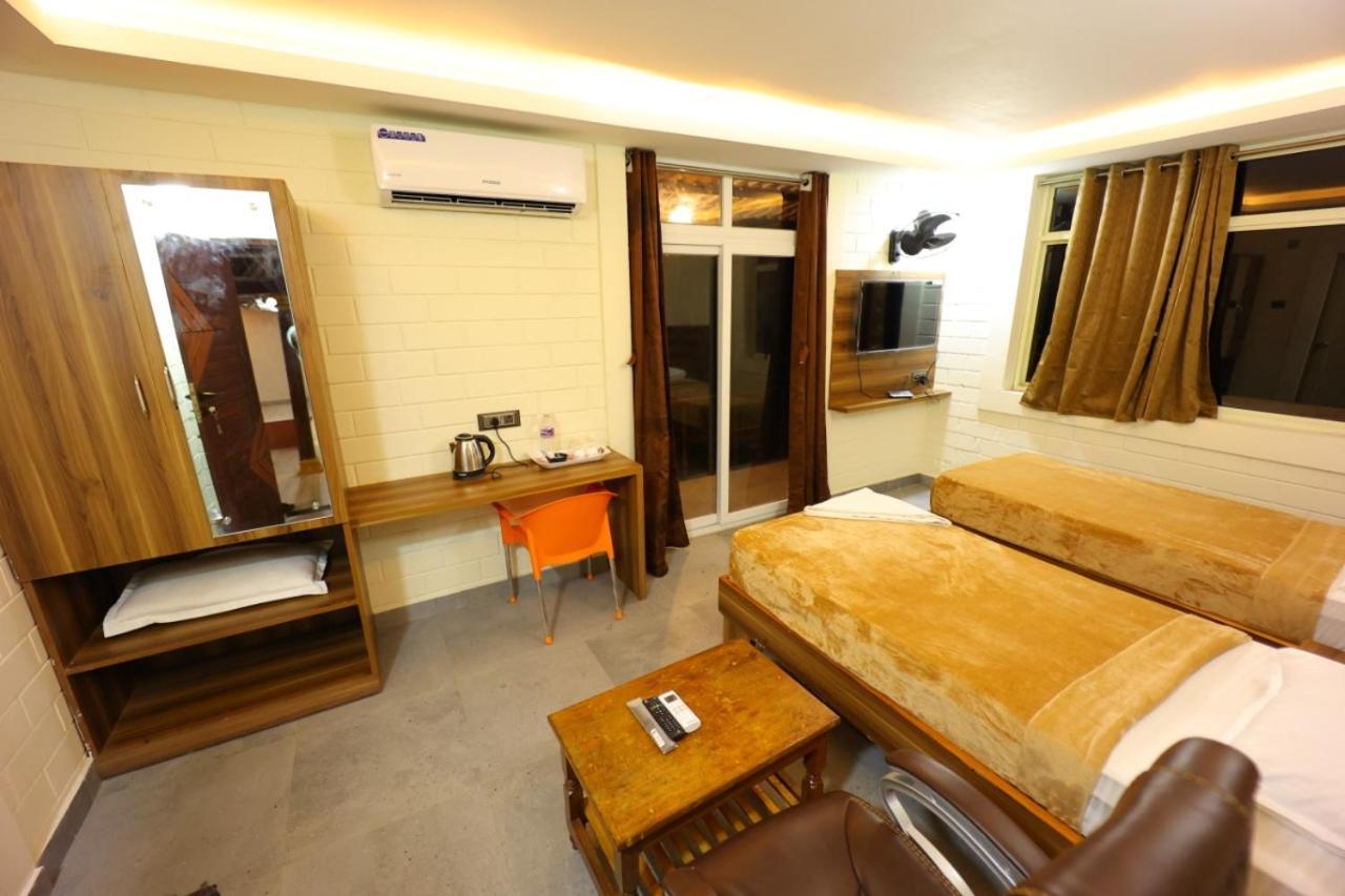 Krish Garden Villa Chidambaram Exteriör bild