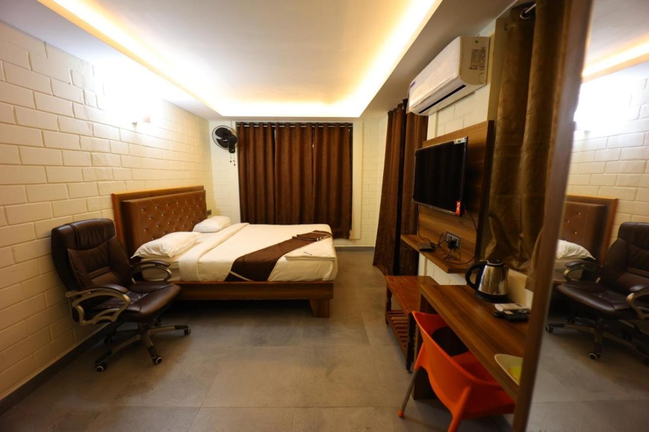 Krish Garden Villa Chidambaram Exteriör bild
